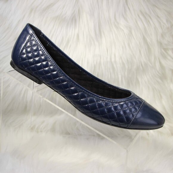 Born B73434 VBED14 Ballet Flat Womens Sz 10 EU 42 Navy Quilted Cap Toe Leather - Picture 1 of 15